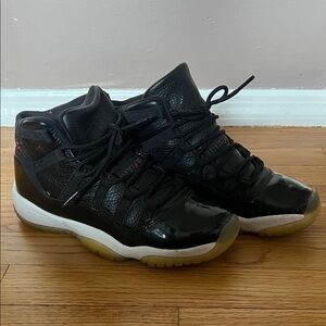 Jordan 11 Retro Sneakers 72-10